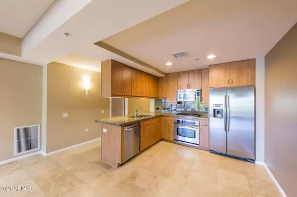 Scottsdale, AZ 85251,7167 E RANCHO VISTA Drive #2009