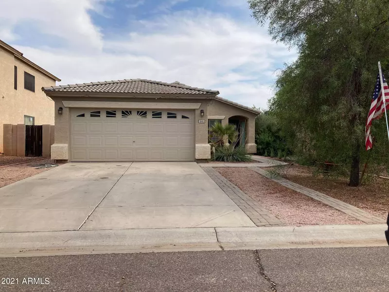 841 E LAMONTE Street, San Tan Valley, AZ 85140