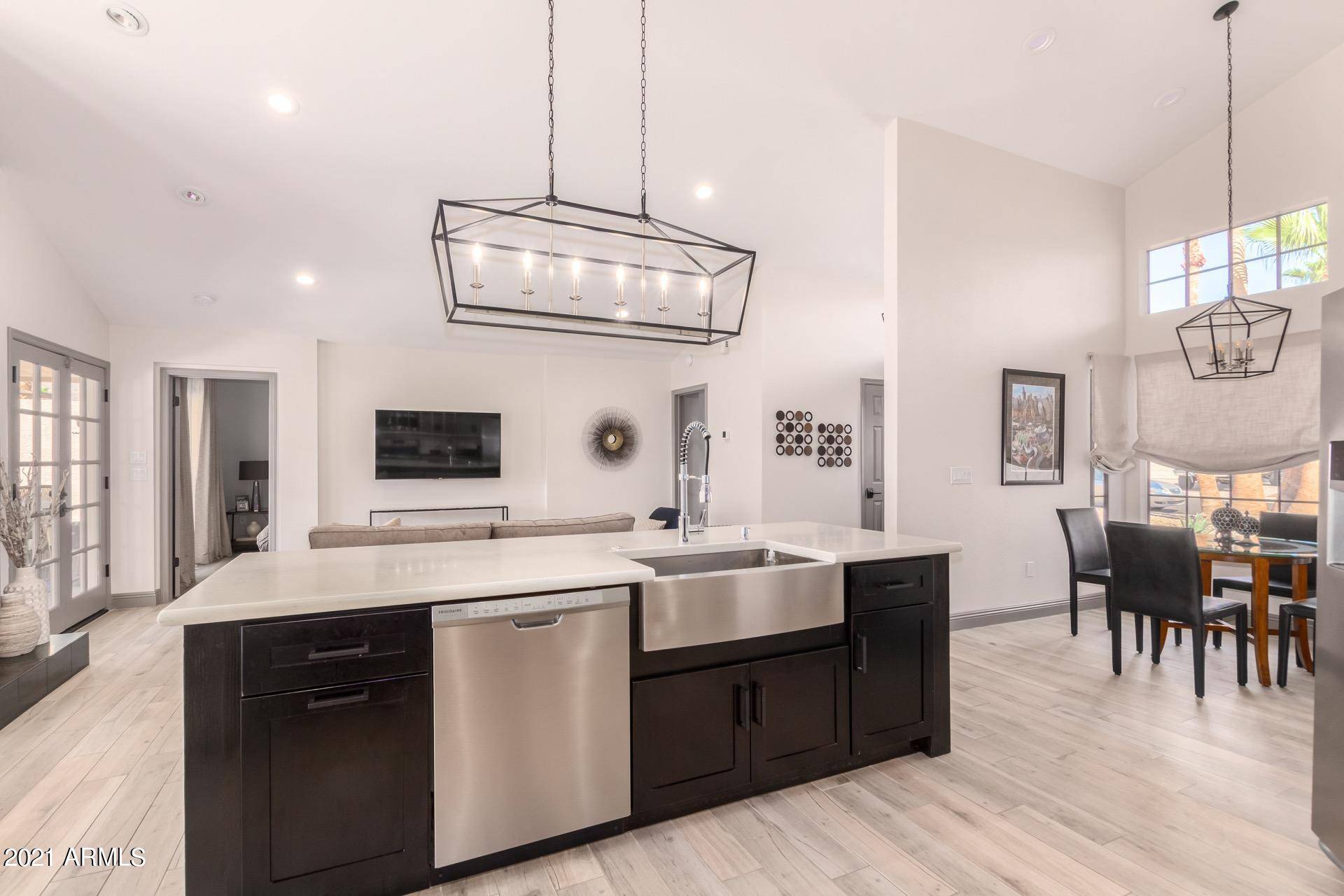 10986 E ALTADENA Avenue, Scottsdale, AZ 85259
