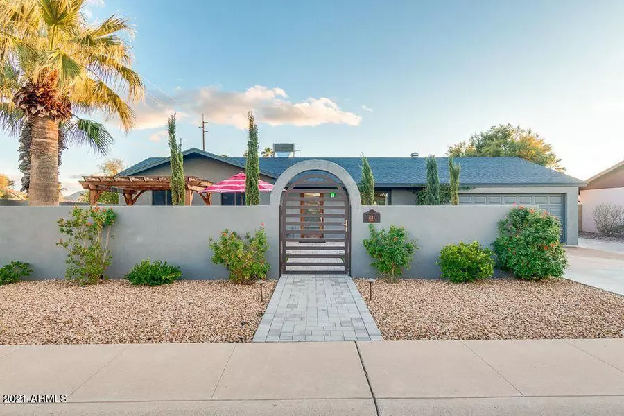 3141 E SIERRA Street, Phoenix, AZ 85028