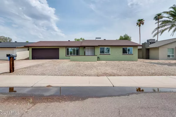 3858 W MALAPAI Drive, Phoenix, AZ 85051