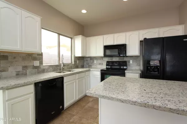 Maricopa, AZ 85139,44144 W ADOBE Circle