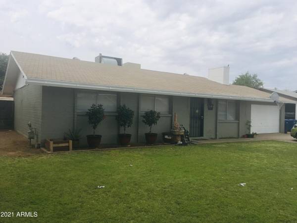 Mesa, AZ 85202,1715 W CRESCENT Avenue