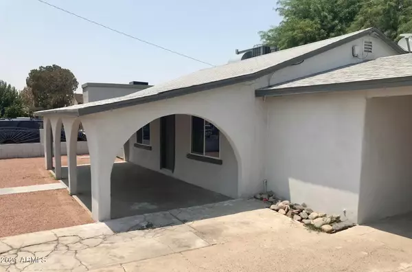 Phoenix, AZ 85009,3224 W CYPRESS Street