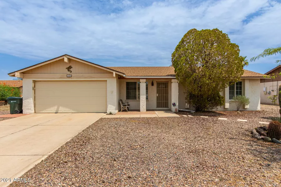 2144 W WICKIEUP Lane, Phoenix, AZ 85027