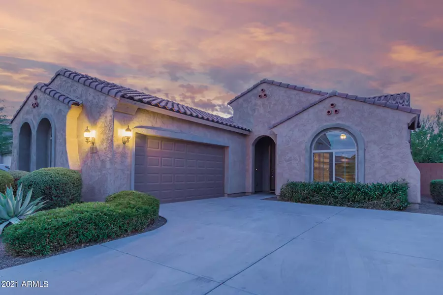 25972 W BURNETT Road, Buckeye, AZ 85396