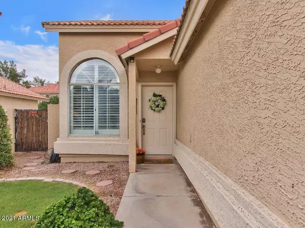 Gilbert, AZ 85234,525 N COBBLESTONE Street