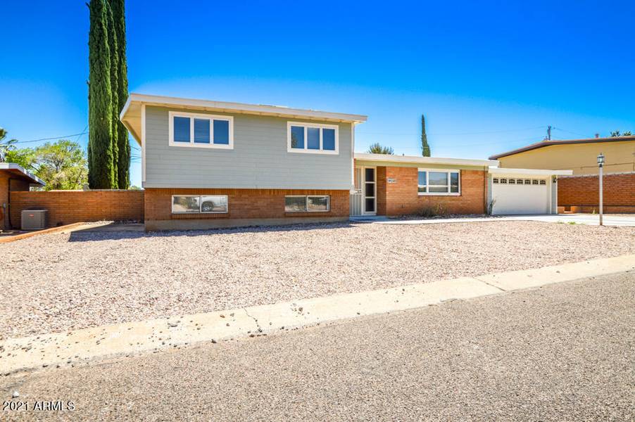 249 CARL HAYDEN Drive, Sierra Vista, AZ 85635