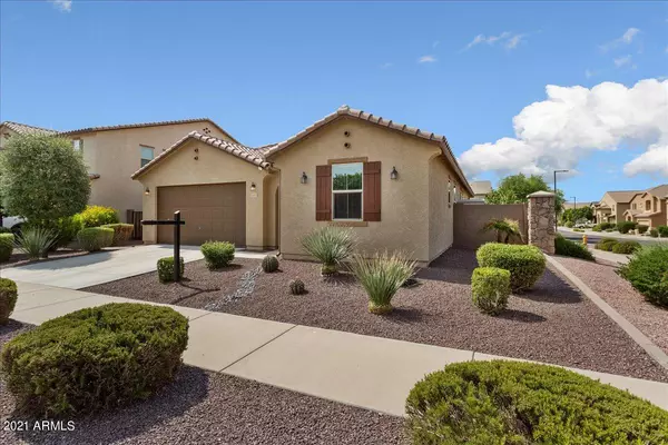 15871 W SHAW BUTTE Drive, Surprise, AZ 85379