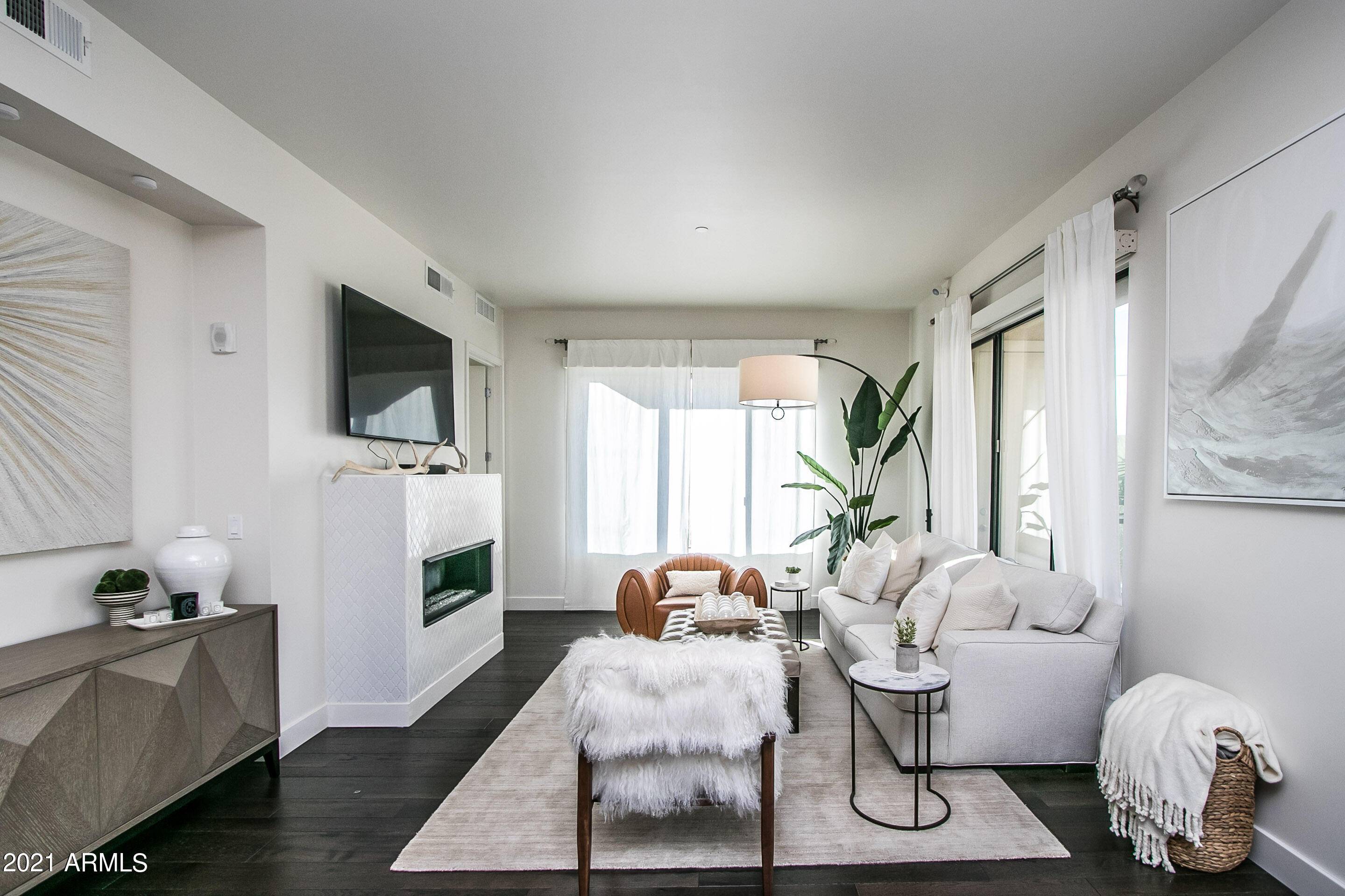 Scottsdale, AZ 85251,7300 E EARLL Drive #2012