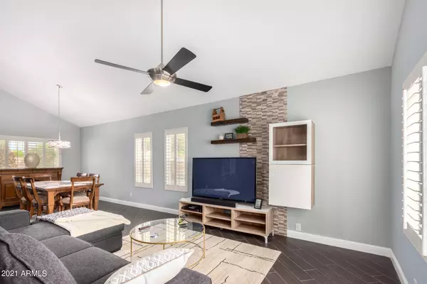 Tempe, AZ 85283,1140 E TODD Drive