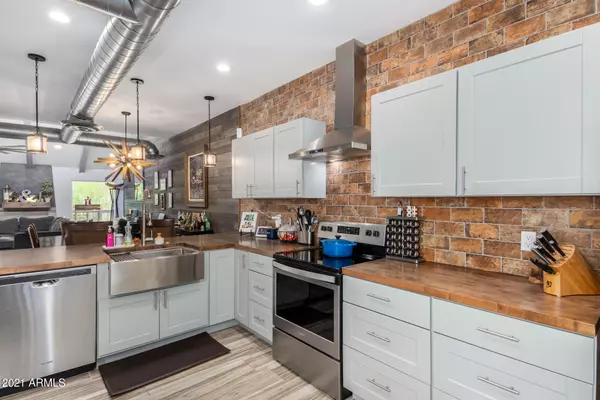 2551 N MILLER Road, Scottsdale, AZ 85257