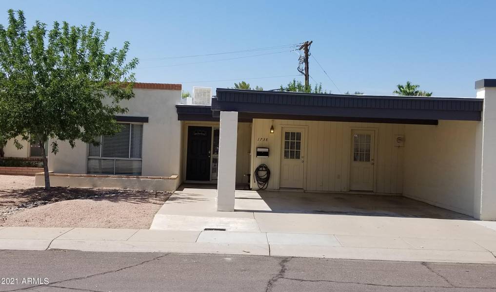 1738 E GAYLON Drive, Tempe, AZ 85282