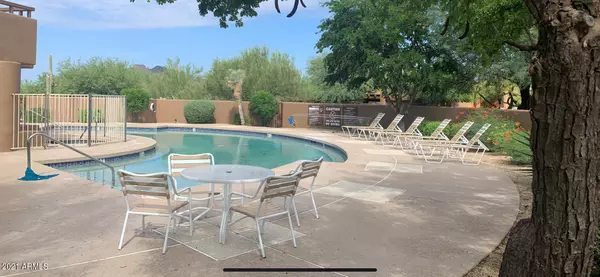 Carefree, AZ 85377,8502 E CAVE CREEK Road #40