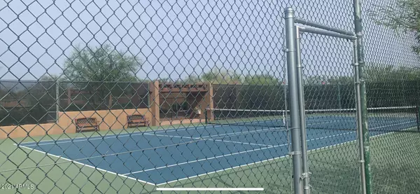 Carefree, AZ 85377,8502 E CAVE CREEK Road #40