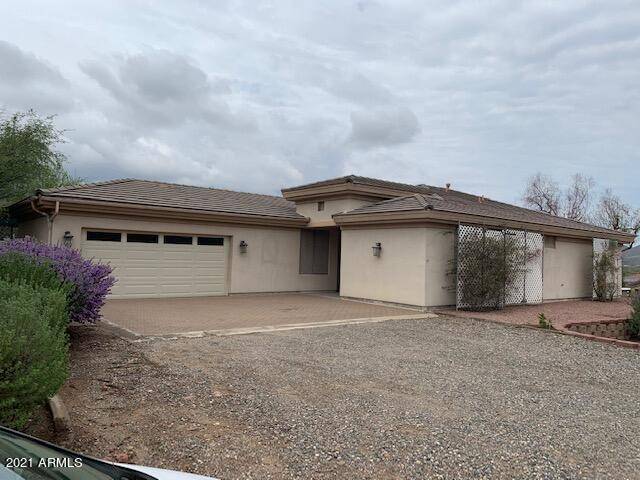 33250 S SUMMIT Drive, Black Canyon City, AZ 85324