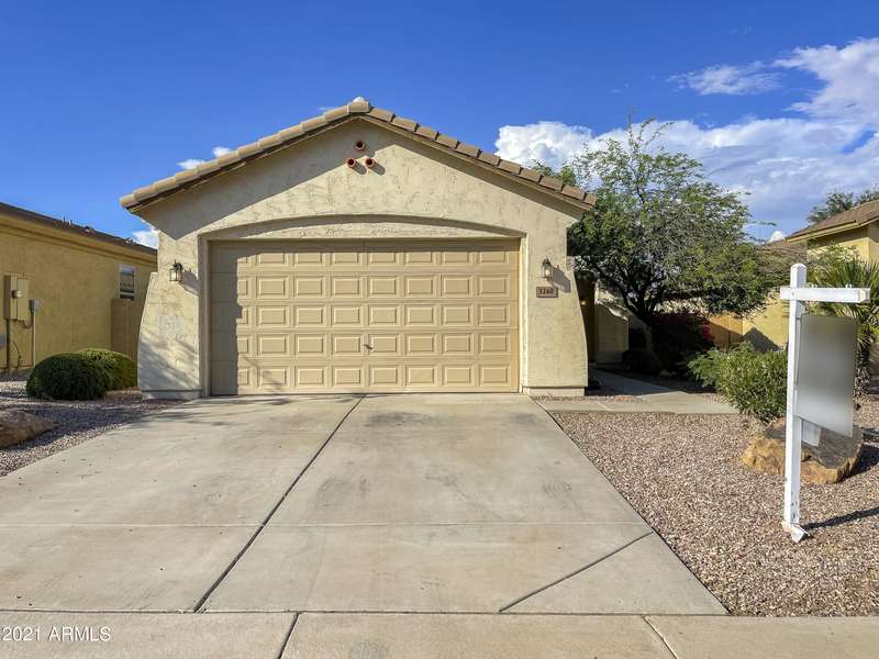 3260 W DANCER Lane, Queen Creek, AZ 85144