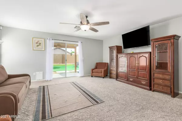 El Mirage, AZ 85335,12622 W DREYFUS Drive