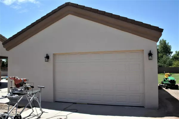 San Tan Valley, AZ 85140,661 W VIA DE PALMAS --