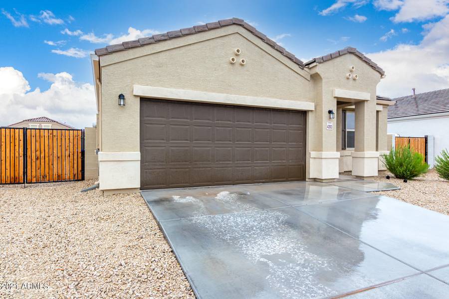 42013 W MANDERAS Lane, Maricopa, AZ 85138