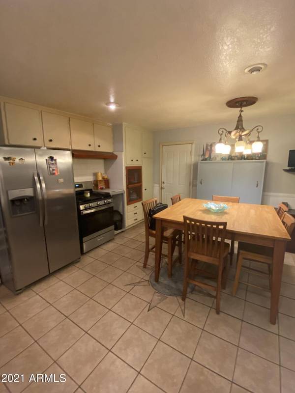 Phoenix, AZ 85029,3033 W DAHLIA Drive