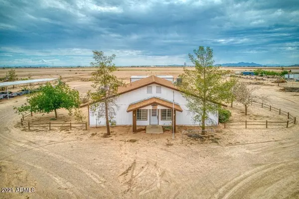 2221 S CHUICHU Road, Casa Grande, AZ 85193