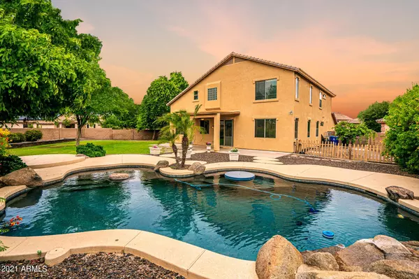 17074 W LIMESTONE Drive, Surprise, AZ 85374