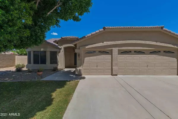 4953 S MOSS Drive, Chandler, AZ 85248