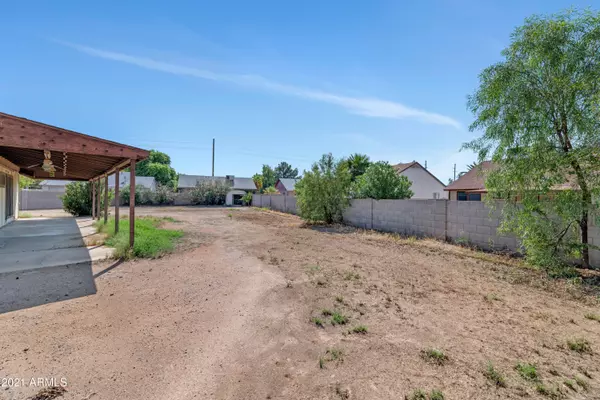 Glendale, AZ 85303,7109 W SIERRA VISTA Drive