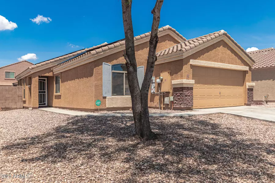 23744 W HUNTINGTON Drive, Buckeye, AZ 85326