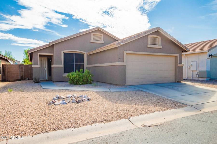 31447 N CLARIDGE Circle, San Tan Valley, AZ 85143