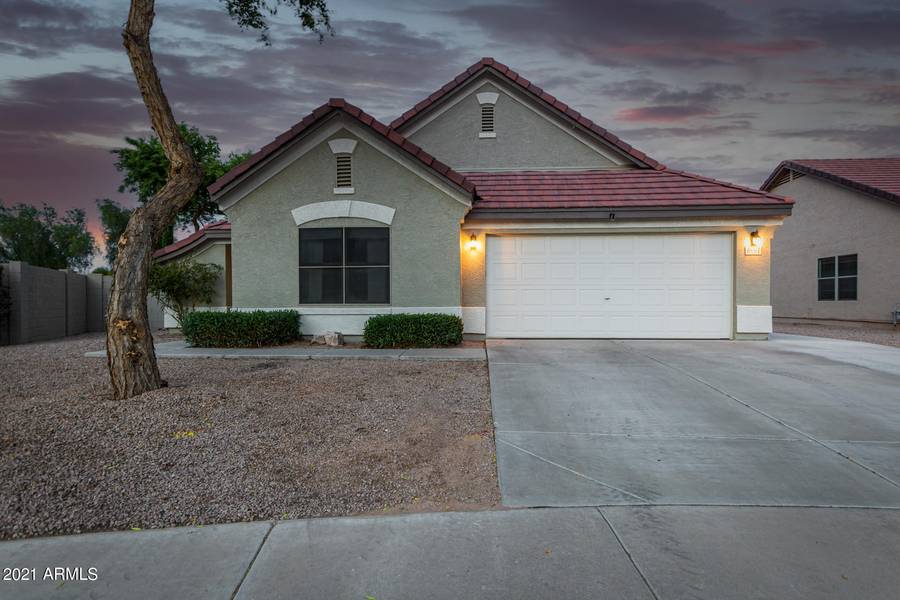 6661 S DANIELSON Way, Chandler, AZ 85249