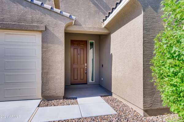 San Tan Valley, AZ 85140,626 W TALLULA Trail