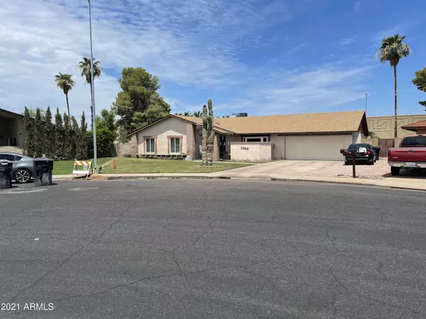 1040 W ISLETA Avenue, Mesa, AZ 85210