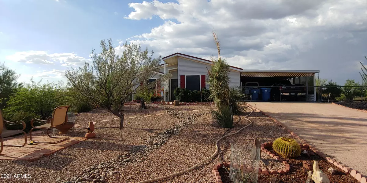 2280 S CHAPARRAL Road, Apache Junction, AZ 85119