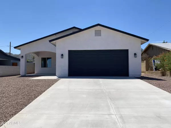 743 E DESERT Drive N, Phoenix, AZ 85042