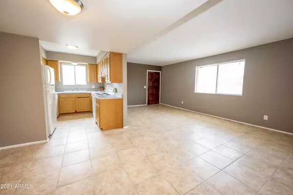 Phoenix, AZ 85008,1239 N 47th Place