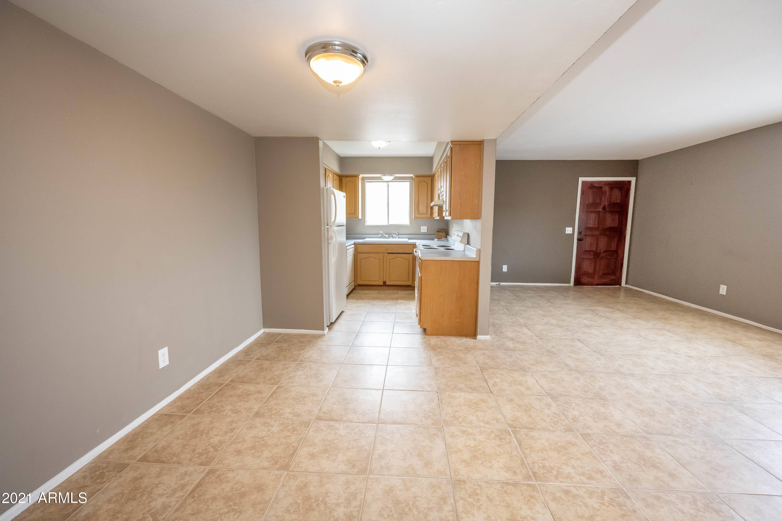 Phoenix, AZ 85008,1239 N 47th Place