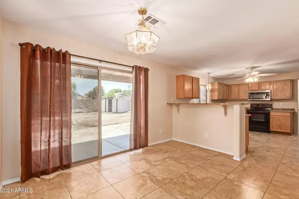 Glendale, AZ 85310,6611 W WEST WIND Drive