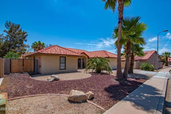 Chandler, AZ 85226,5611 W GERONIMO Street