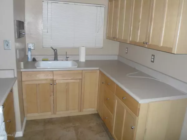 Phoenix, AZ 85020,10015 N 14TH Street #2