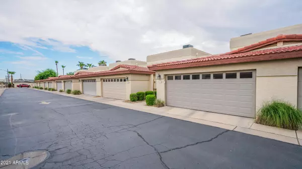 Phoenix, AZ 85018,3221 N 37TH Street #33