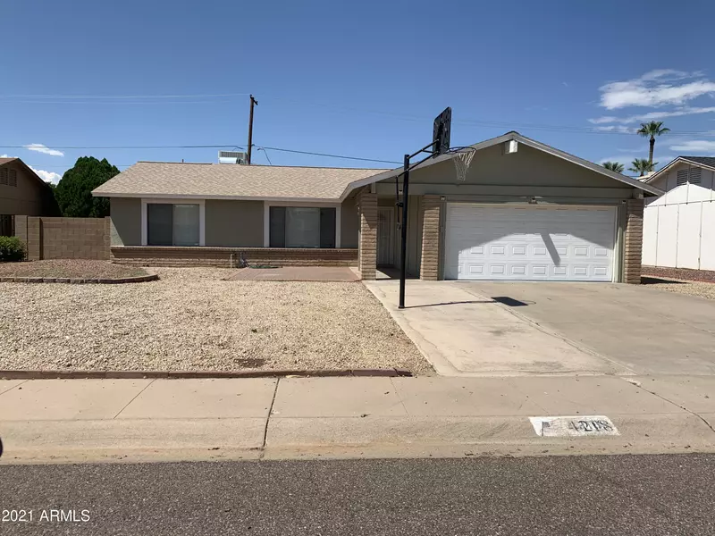 4218 W GRISWOLD Road, Phoenix, AZ 85051