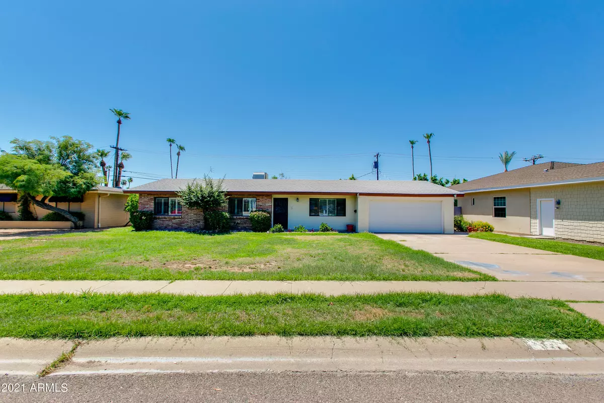 Phoenix, AZ 85018,3325 E MEDLOCK Drive