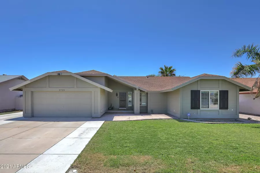 1713 W BROOKS Street, Chandler, AZ 85224