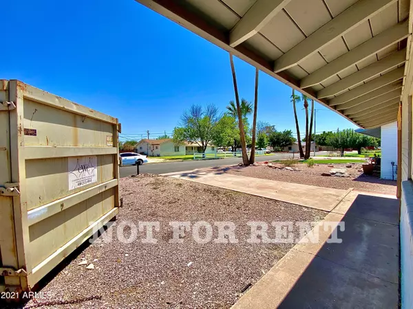 Mesa, AZ 85201,1852 W 5TH Street