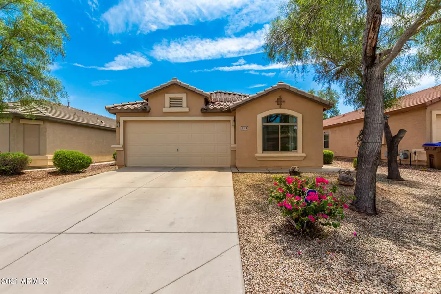 3939 E HEMATITE Lane, San Tan Valley, AZ 85143