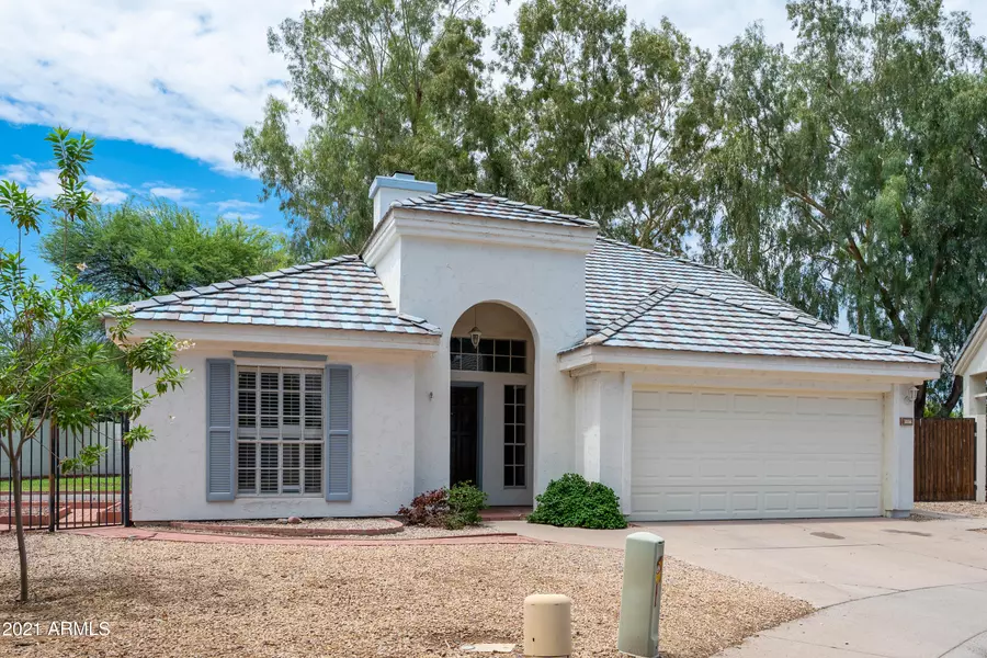 1114 N Madrid Lane, Chandler, AZ 85226