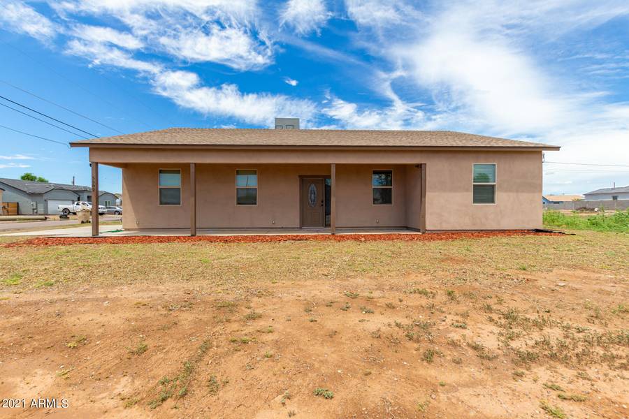 5582 E PONY TRACK Lane, San Tan Valley, AZ 85140