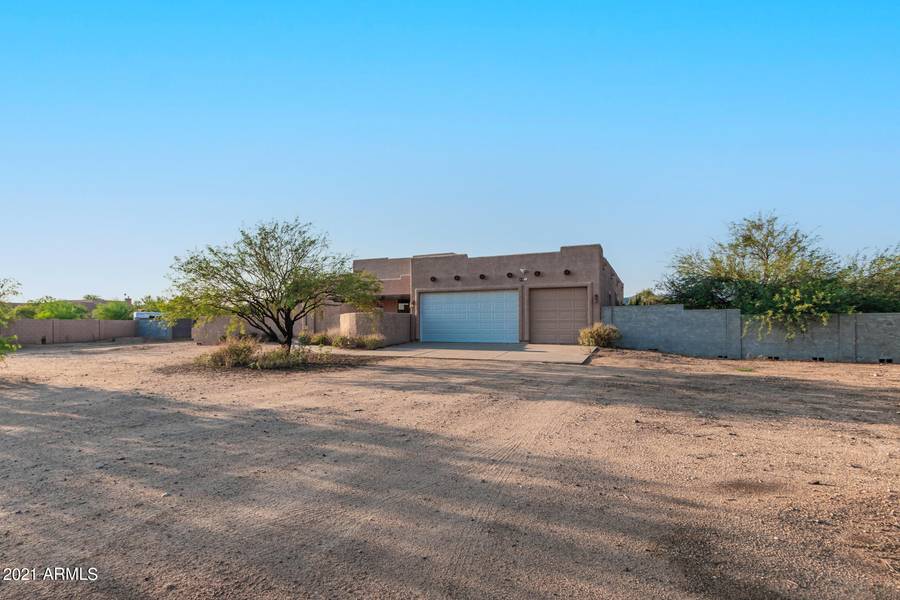 2506 E CARLISE Road, Cave Creek, AZ 85331